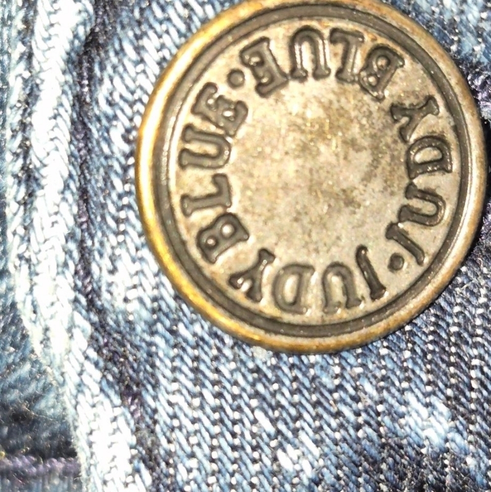 Judy Blue speckled relaxed fit skinny jeans - Picture 9 of 10